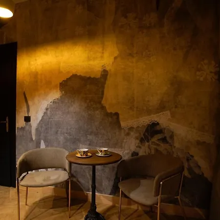 Leon S Place * Brasov